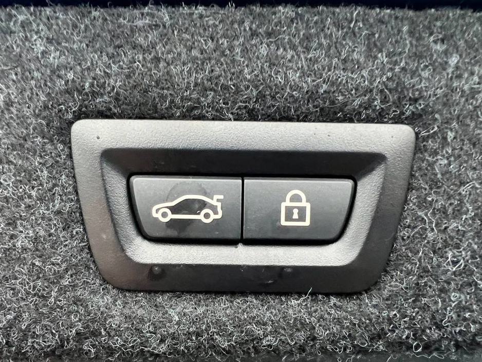 2020 BMW 5 Series 530e LCI M-SPORT COMPETITION 2.0 HYBRID // LOW MILEAGE // HEATED & COOLED LEATHER SEATS // HEADS-UP DISPLAY €36,900