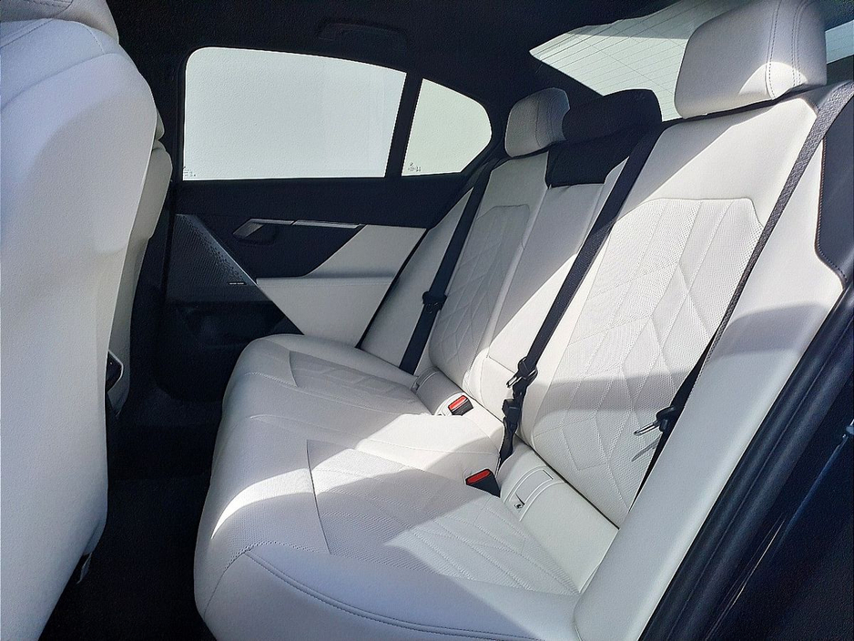 2026 BMW 5 Series - image 22