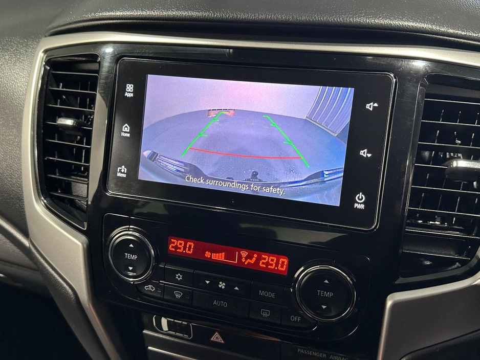 2020 Mitsubishi L200 - image 13