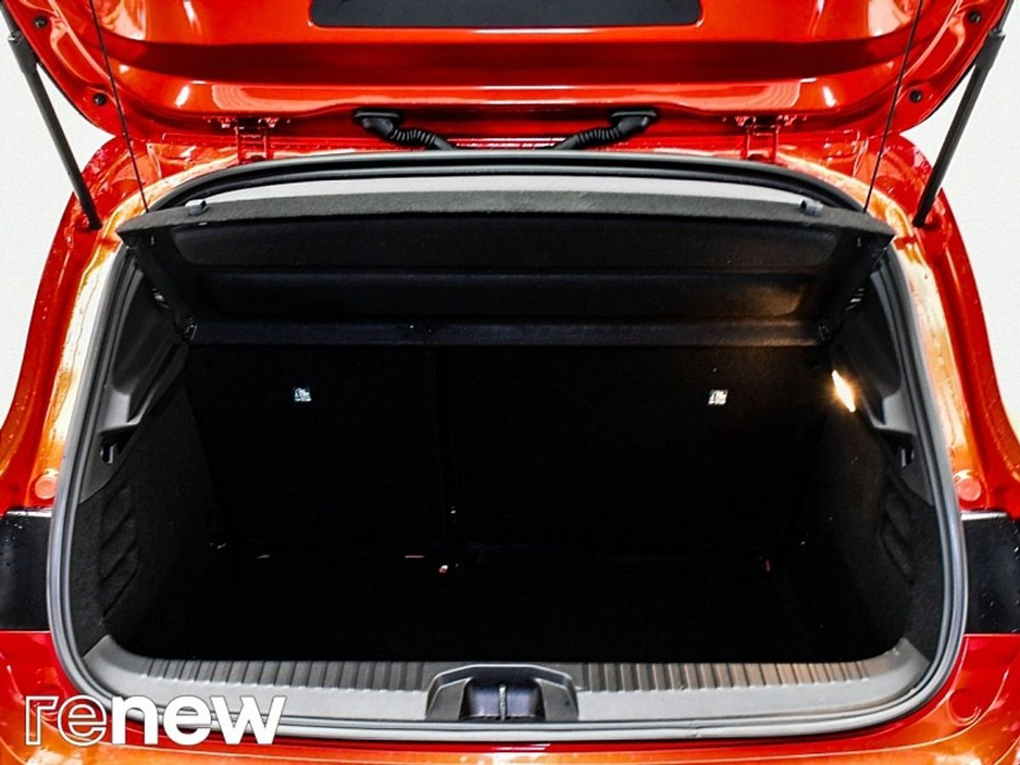 2025 Renault Clio - image 12