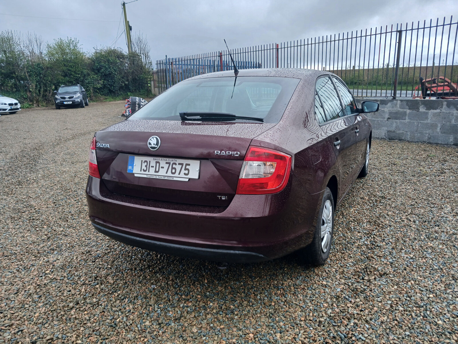 2013 Skoda Rapid - image 9