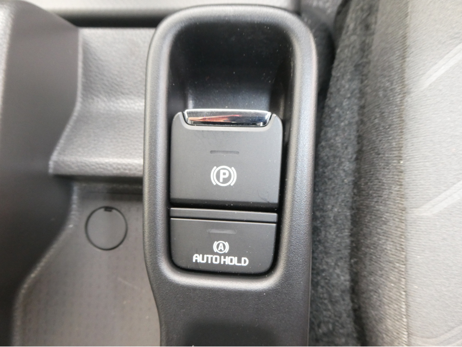 2026 Isuzu NPR - image 9