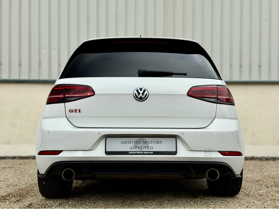 2018 Volkswagen Golf - image 5