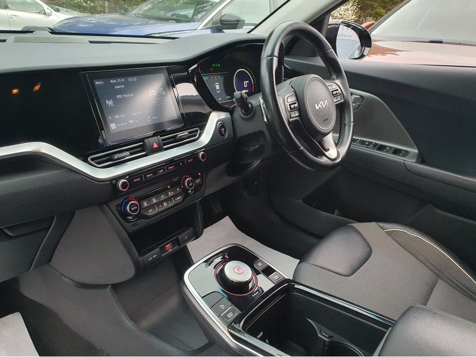 2022 Kia e-Niro - image 14