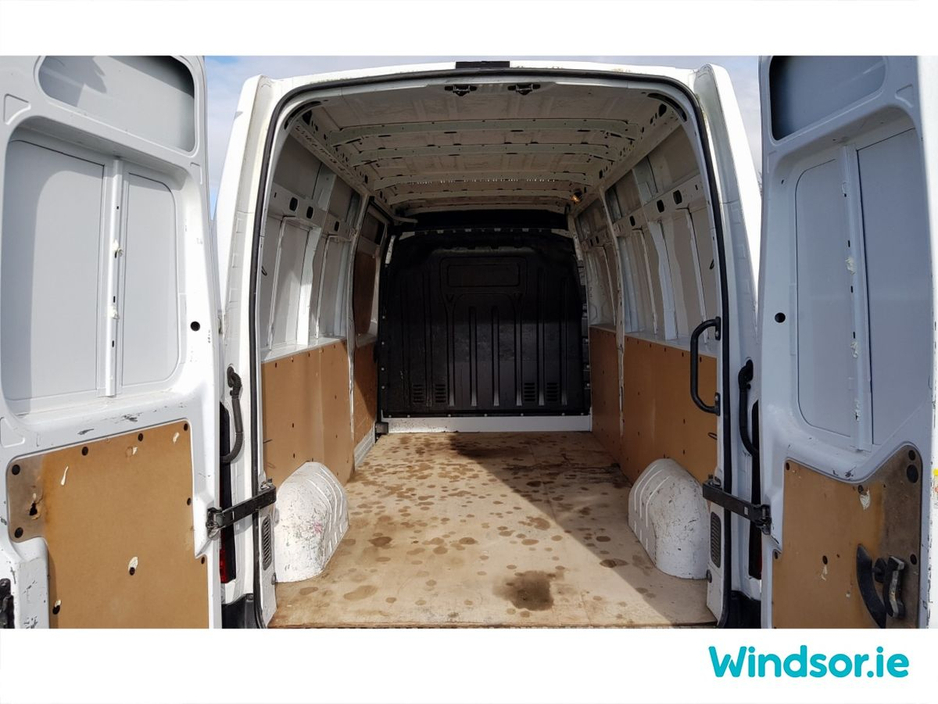 2021 Renault Master - image 17