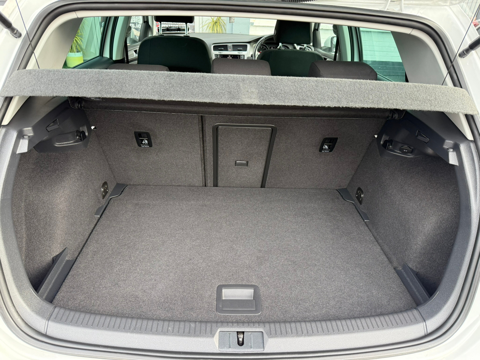 2016 Volkswagen Golf  €15,590