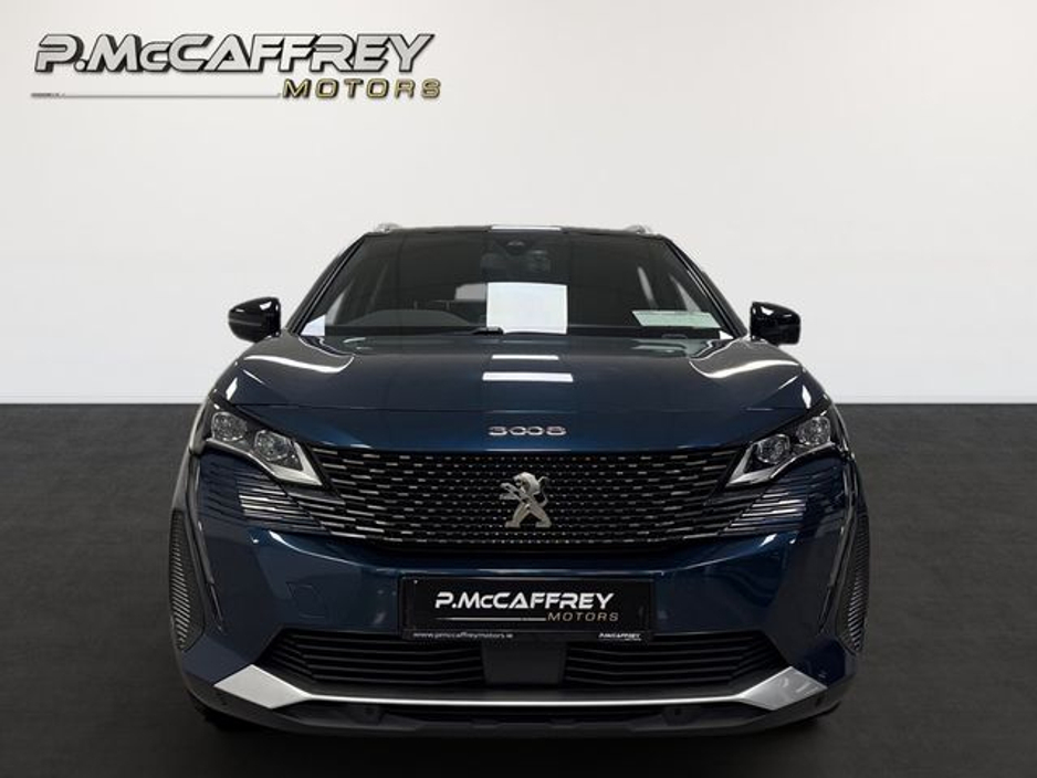 2021 Peugeot 3008 - image 2