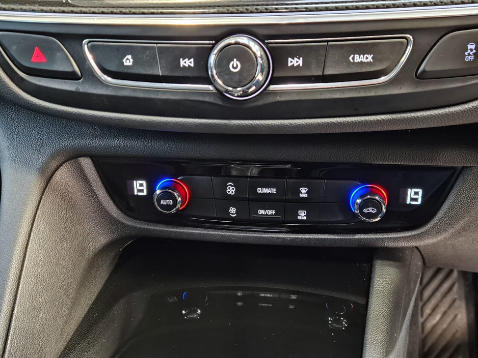 2017 Opel Insignia 1.6 (136PS) Turbo D ecoTEC SRi €10,950