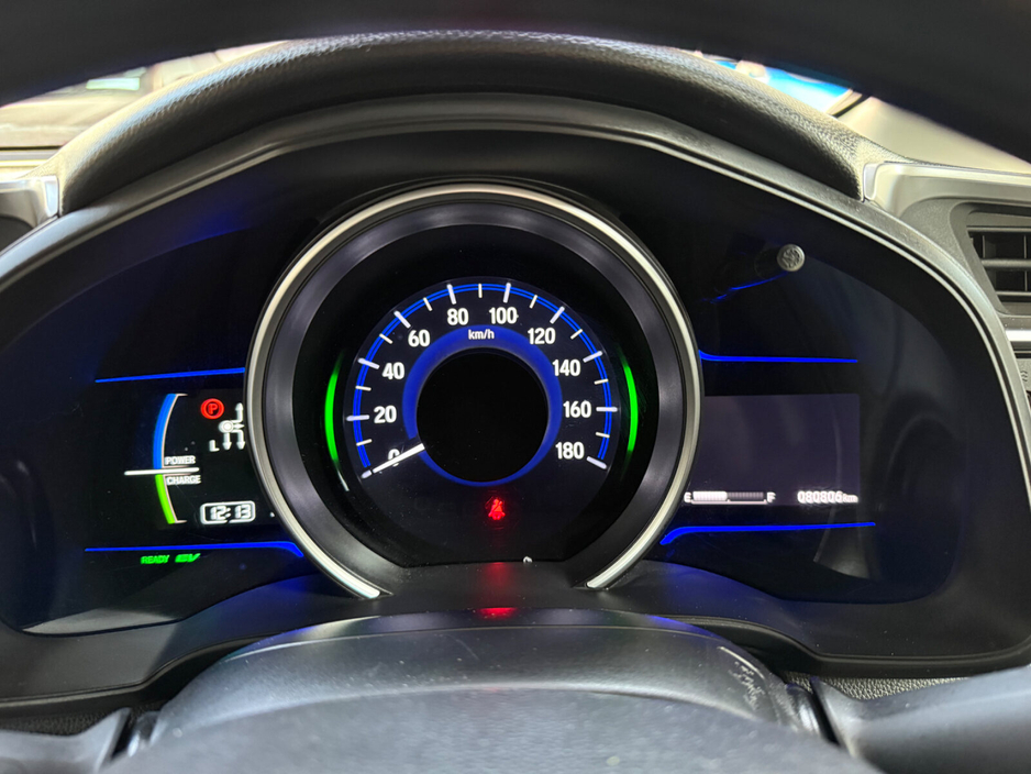 2016 Honda Fit - image 10