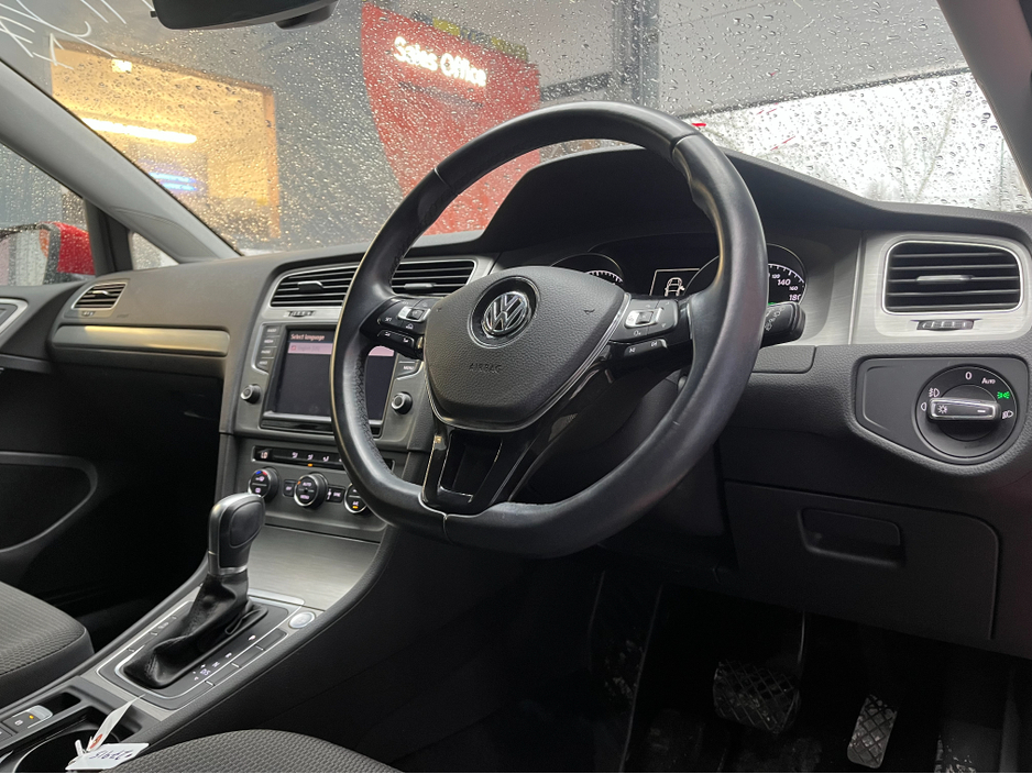 2017 Volkswagen Golf €16950 2017 VOLKSWAGEN GOLF TSI CONFORT LINE CONNECT 1.2 AUTOMATIC / CRUISE CONTROL / REVERSE CAMERA / PADDLE SHIFTERS AND MORE €16,950