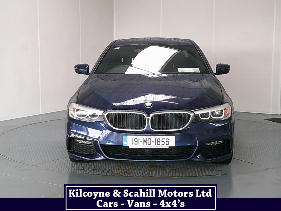 2019 BMW 5 Series - image 2