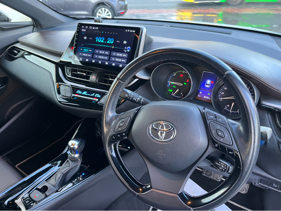 2017 Toyota C-HR 1.8 HYBRID AUTO LOW KM HIGH SPEC €17,750
