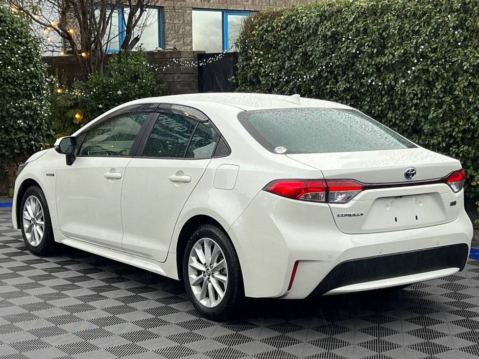 2020 Toyota Corolla 1.8 HYBRID // REVERSE CAMERA // SERVICE HISTORY // DIGITAL CLIMATE CONTROL €18,900