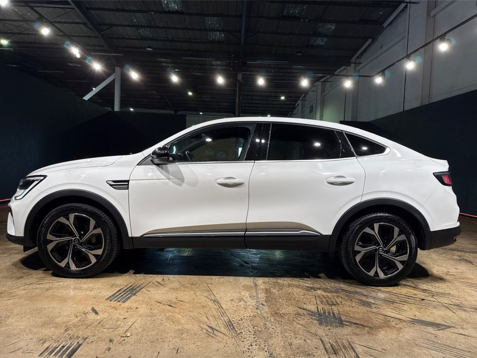 2024 Renault Arkana HYBRID 1.6L AUTOMATIC - REVERSE CAMERA/PARKING SENSORS - CRUISE CONTROL - A/C HEATING CONTROLS - DIAMOND CUT ALLOY WHEELS €26,950