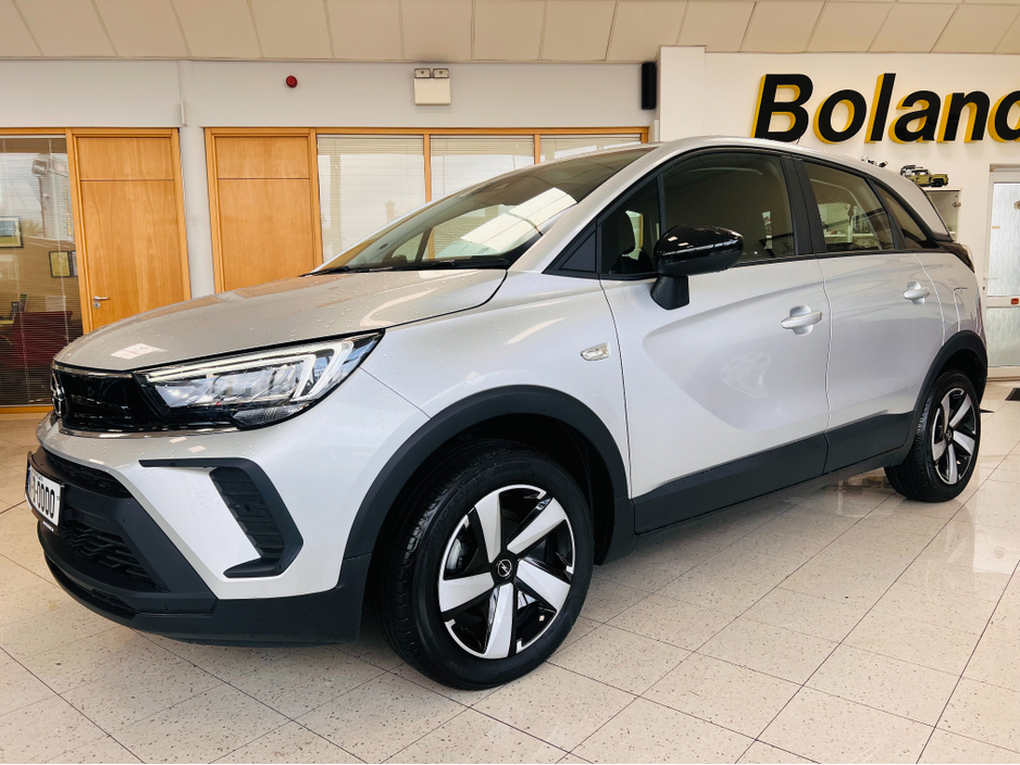 2024 Opel Crossland X 2024 DIESEL High Spec Best Value Front & Rear Park Assist Rear View Camera Apple Car Play www.bolands.ie Est.1955 €21,950