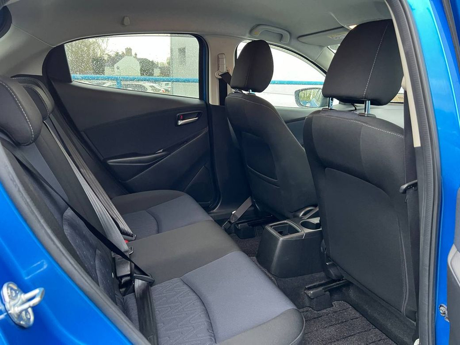 2016 Mazda Demio - image 8