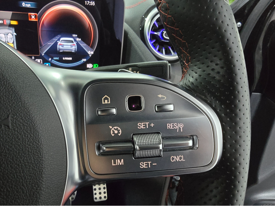 2022 Mercedes-Benz EQA - image 37