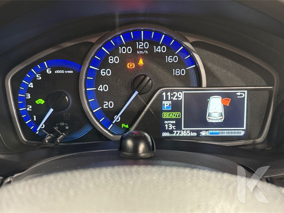 2021 Toyota Corolla - image 11