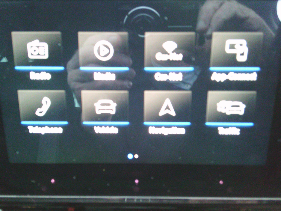 2018 Volkswagen Golf NEW NCT 2028, HIGHLINE, HEATED SEATS, REVERSE CAMERA, SAT./NAV., CRUISE, €190 TAX, LOW KMS. HISTORY. €16,999