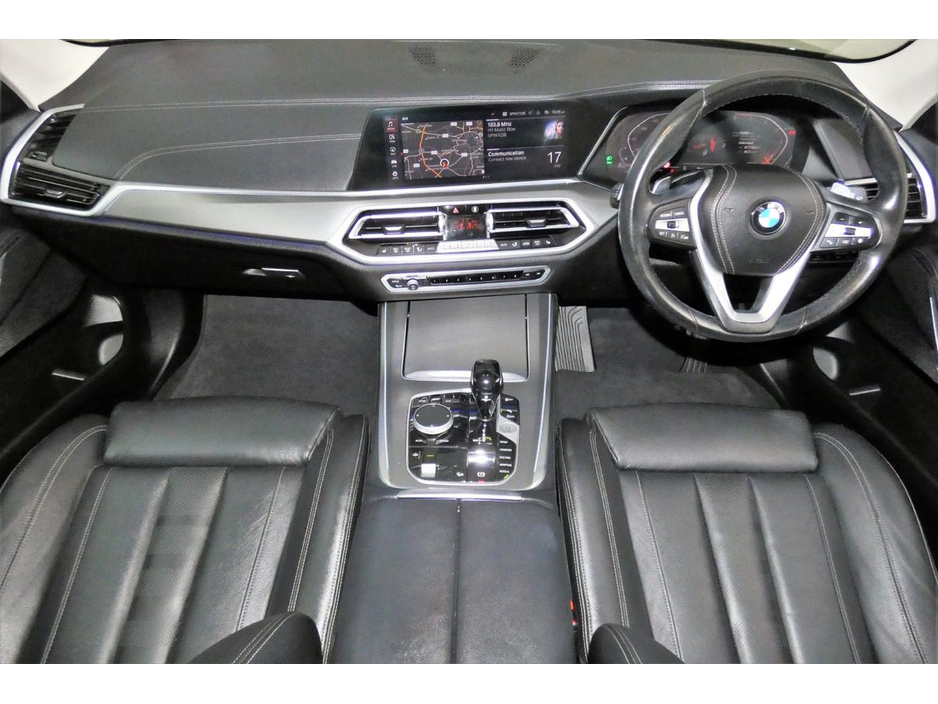 2020 BMW X5 - image 14
