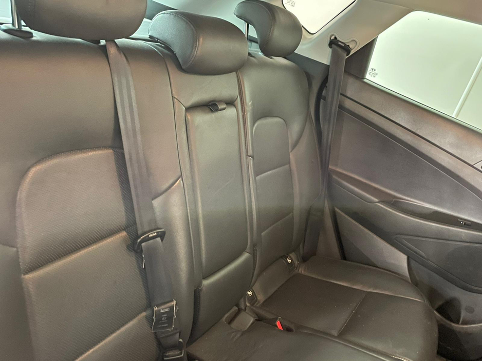 2019 Hyundai Tucson - image 4