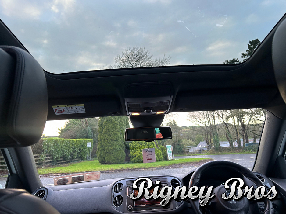 2016 Volkswagen Tiguan - image 17