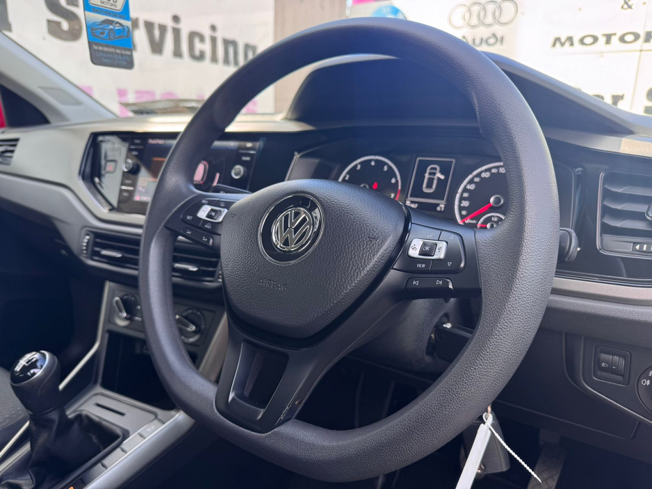 2018 Volkswagen Polo - image 15