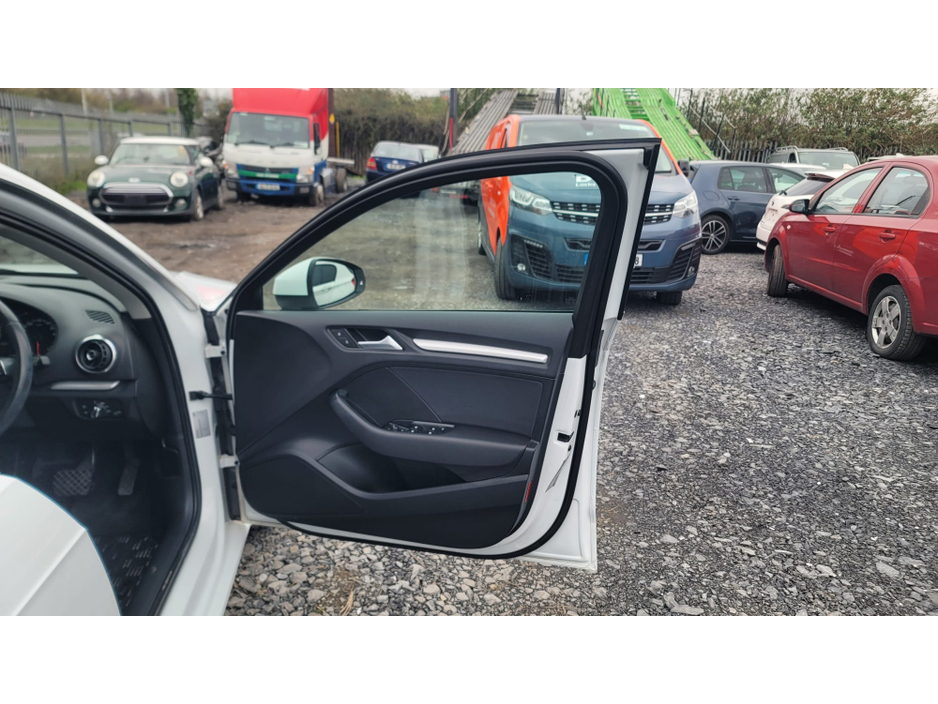 2013 Audi A3 - image 16