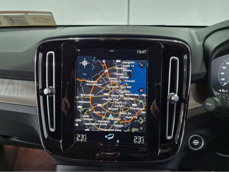 2021 Volvo XC40 - image 15