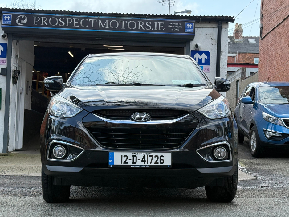 2012 Hyundai ix35 - image 2