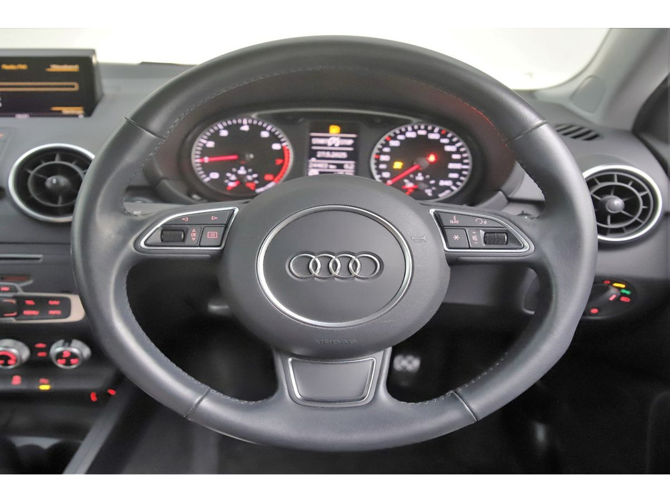 2016 Audi A1 1.0TFSI 95BHP S-TRONIC *LOW MILEAGE*PARK SENSORS*