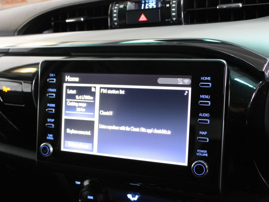 2024 Toyota Hilux - image 15