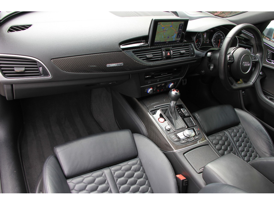 2016 Audi RS6 - image 16