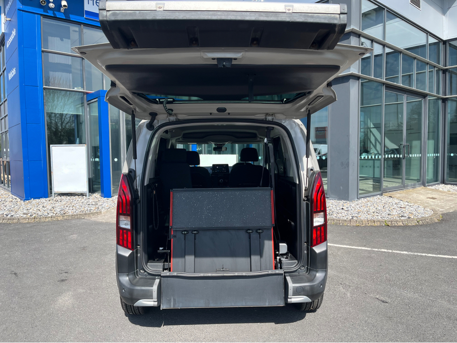 2022 Peugeot Rifter Wheelchair Accessible SWB Manual €22,995