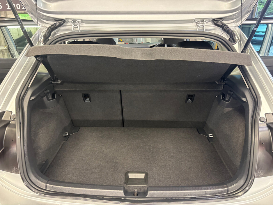 2022 Volkswagen Polo - image 13