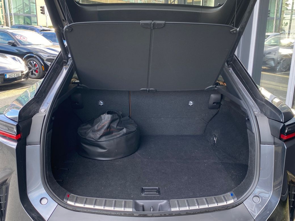 2024 Lexus RZ - image 10