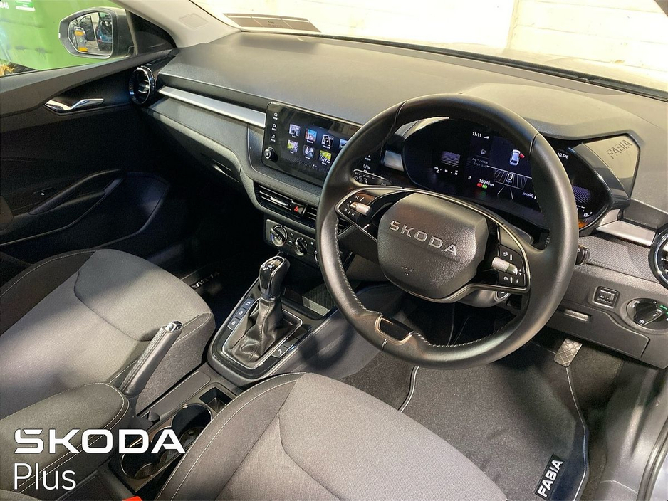 2025 Skoda Fabia - image 7