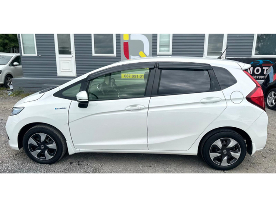 2018 Honda Fit 1.5L Petrol-Hybrid Automatic €11,995