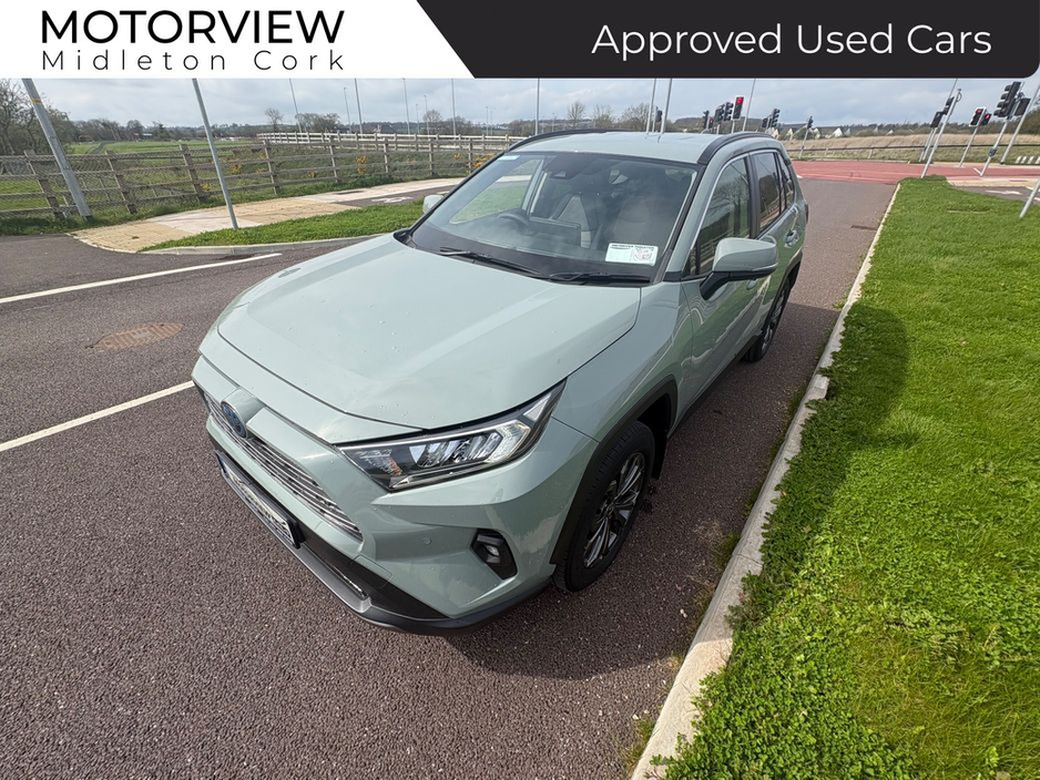 2024 Toyota Rav4 - image 4