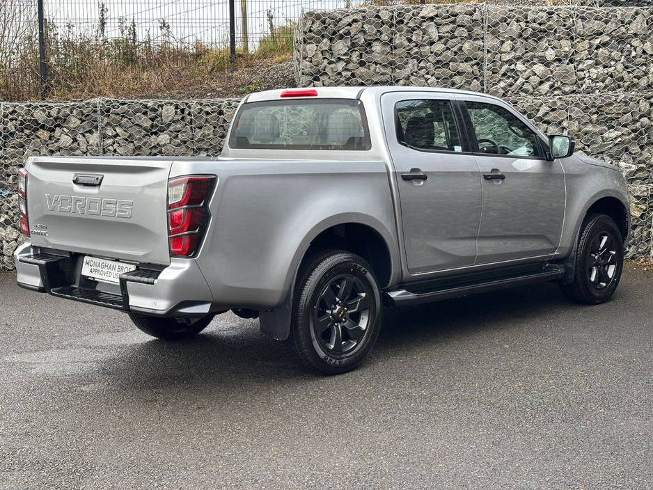 2025 Isuzu D-MAX V-CROSS AUTO DCB €49,789