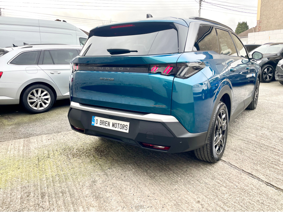 2025 Peugeot 5008 - image 20