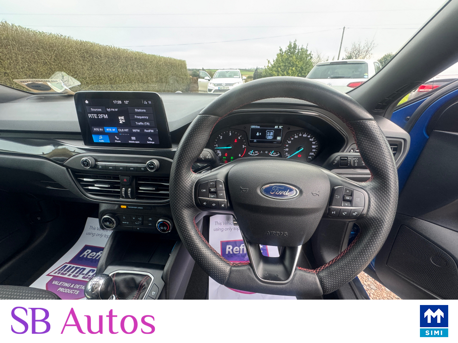 2020 Ford Focus - image 15