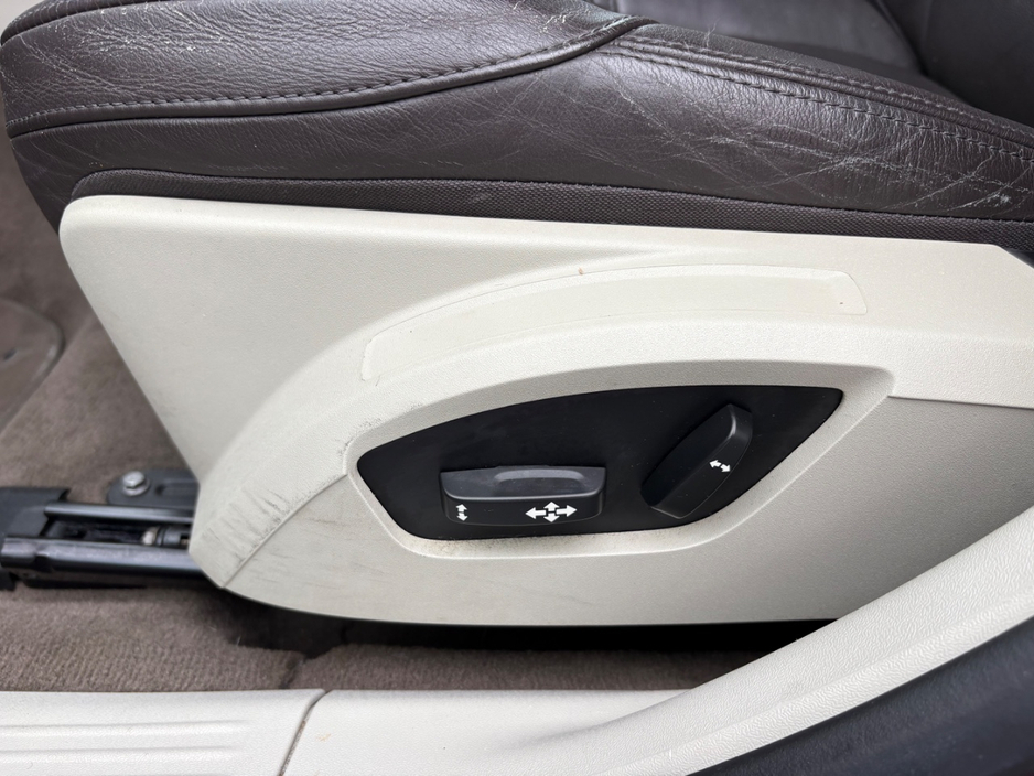 2013 Volvo V40 - image 6