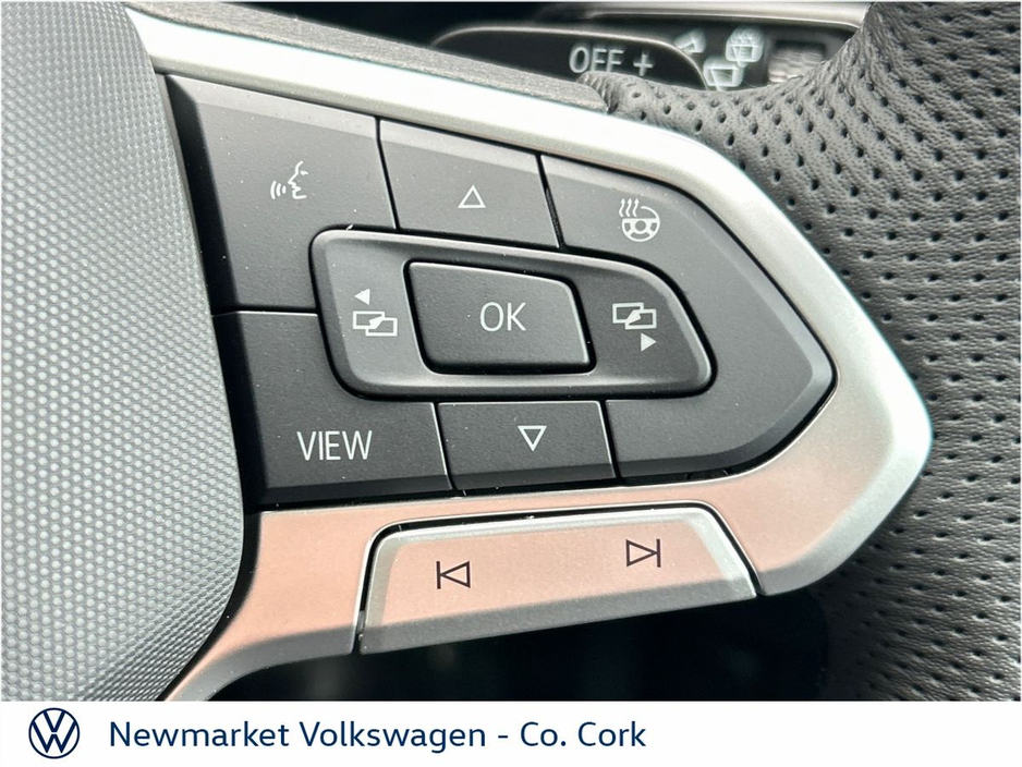 2026 Volkswagen Touareg - image 8