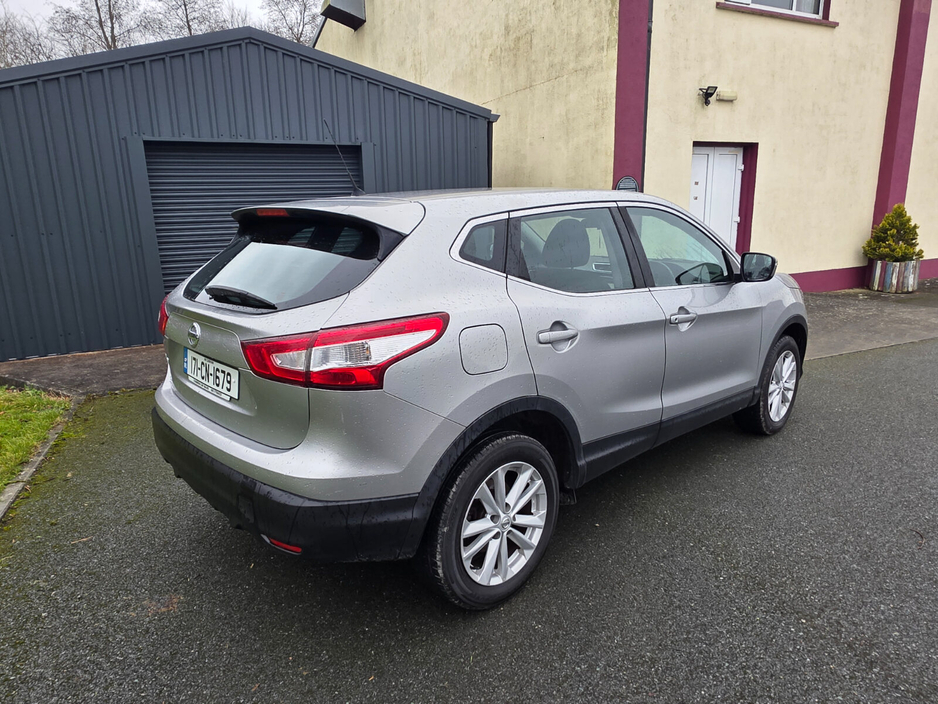 2017 Nissan Qashqai 1.5 DSL XE €8,995