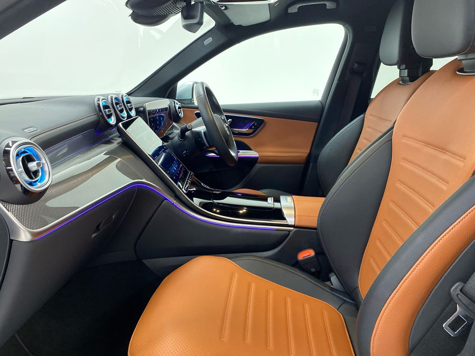 2025 Mercedes-Benz GLC Class - image 14