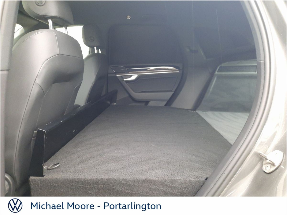 2022 Volkswagen Touareg TOUAREG COMM 3.0 TDI 4M 231BHP 5 €38,950