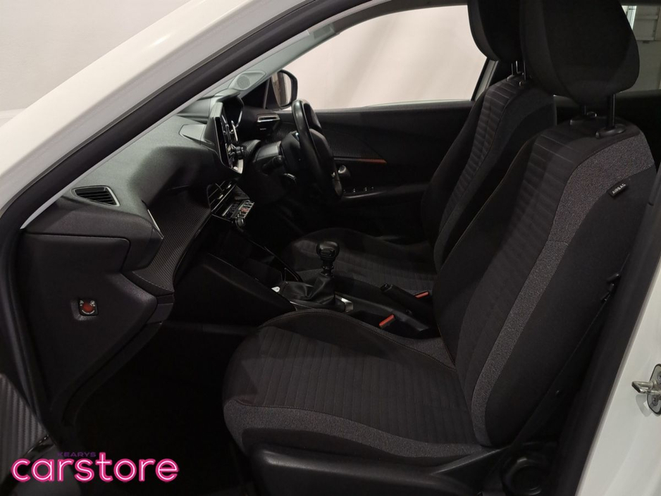 2020 Peugeot 2008 1.2 Puretech 100bhp Active €18,880