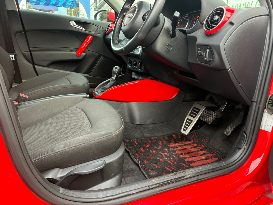 2015 Audi A1 DBA-8XCHZ 5DR AUTO €12,900