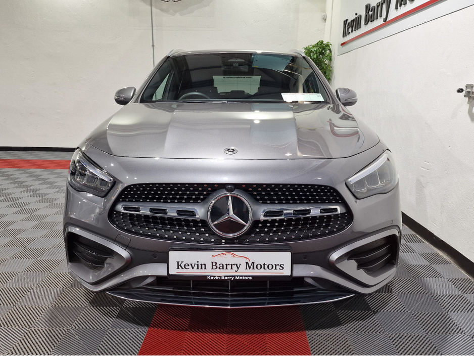 2023 Mercedes-Benz GLA Class 250E AMG LINE PREMIUM (PLUG IN HYBRID) AUTOMATIC **ONE OWNER / APPLE CARPLAY & ANDROID AUTO / BLIND SPOT ASSIST / HEATED FRONT SEATS / SAT NAV / REVERSE CAMERA / WIRELESS PHONE CHARGING** €40,900